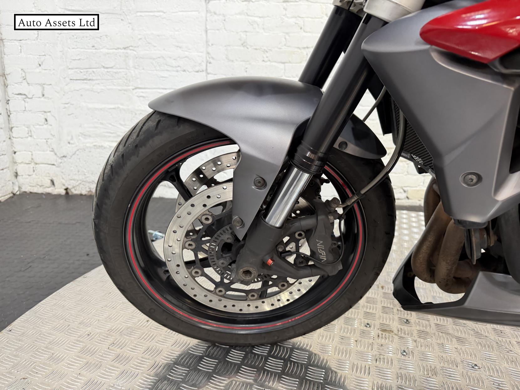 Triumph Street Triple 675 675 R Naked Petrol Manual O ring (106 ps)