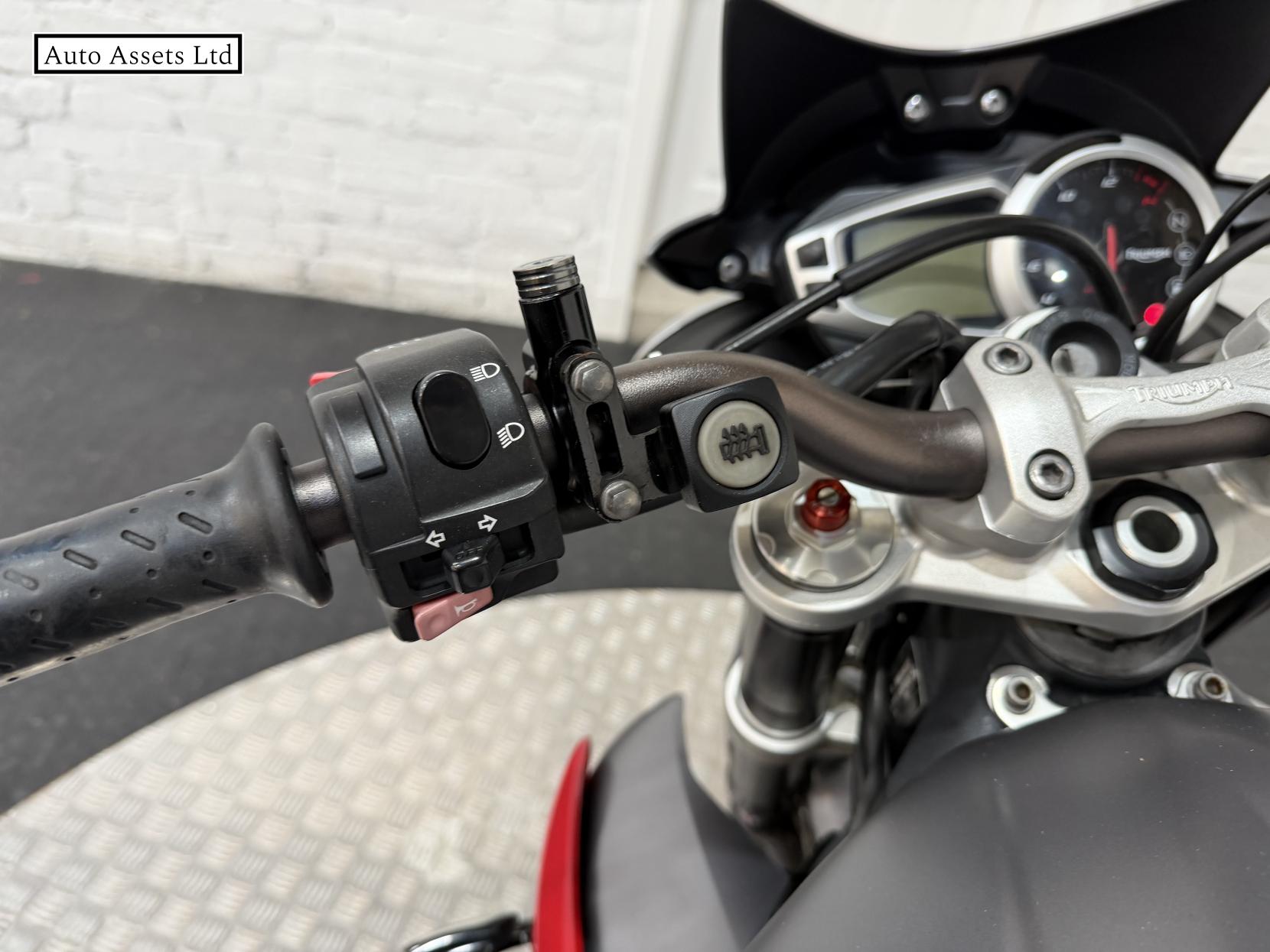 Triumph Street Triple 675 675 R Naked Petrol Manual O ring (106 ps)