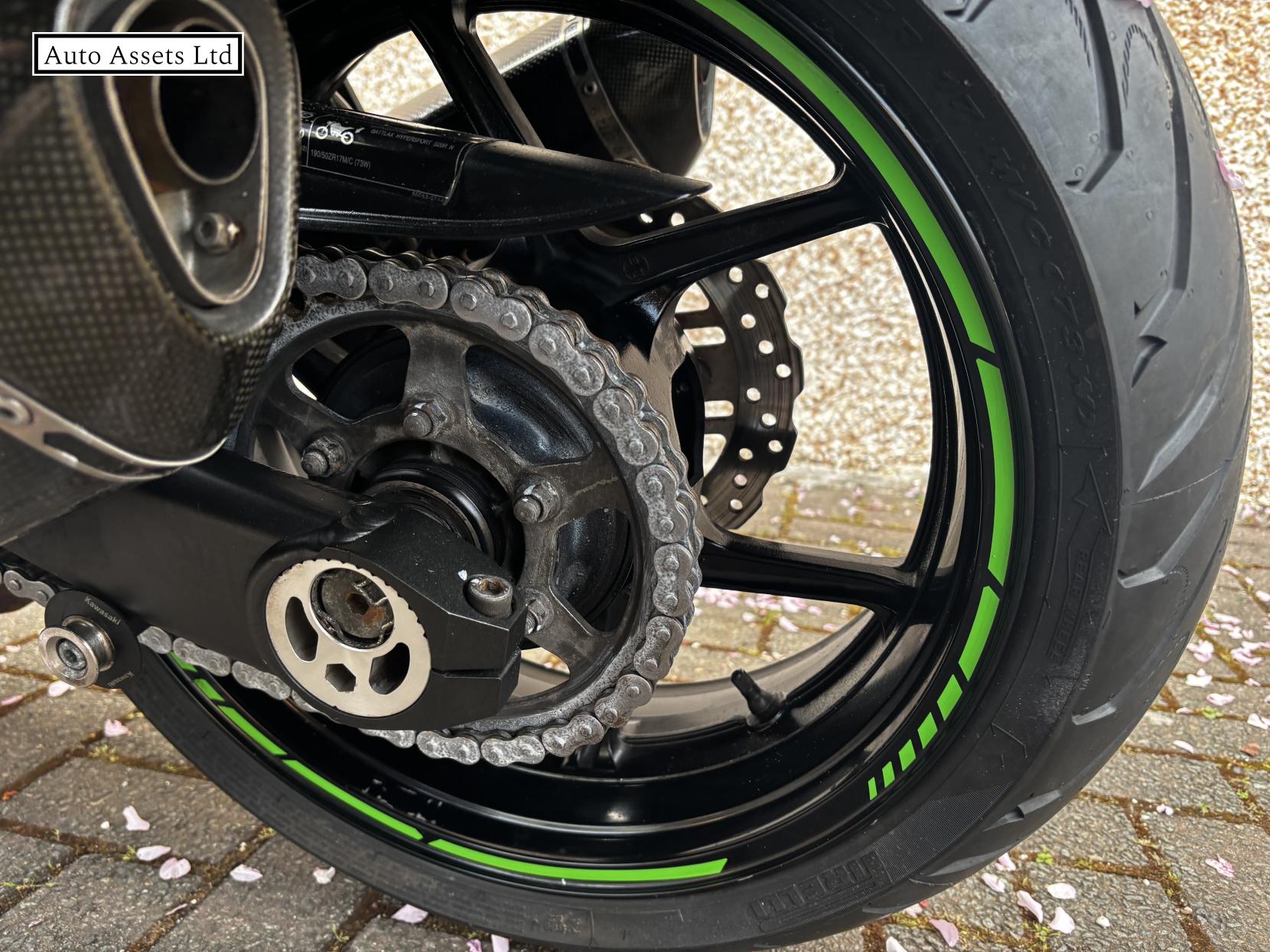 Kawasaki Z1000 SX 1000 ABS Sports Tourer Petrol Manual (142 ps)