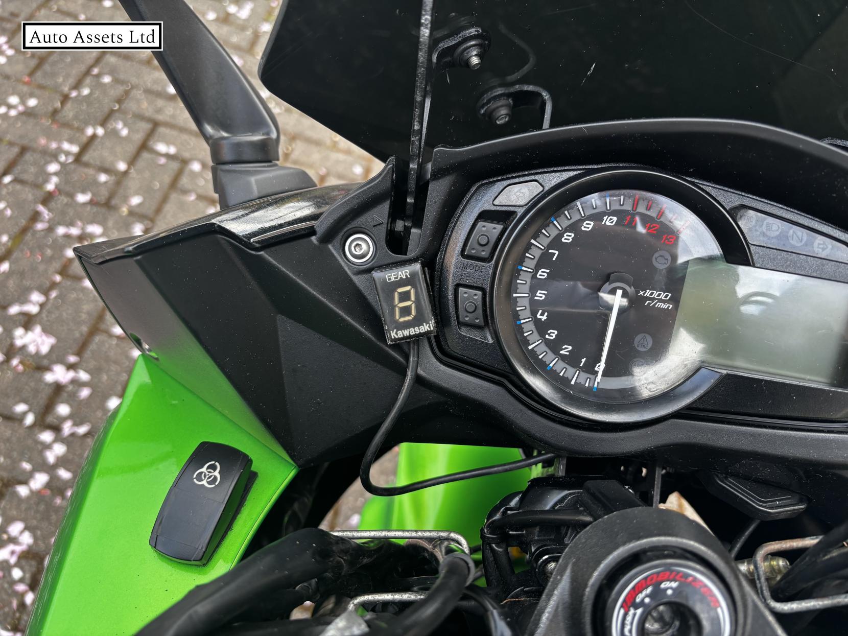 Kawasaki Z1000 SX 1000 ABS Sports Tourer Petrol Manual (142 ps)