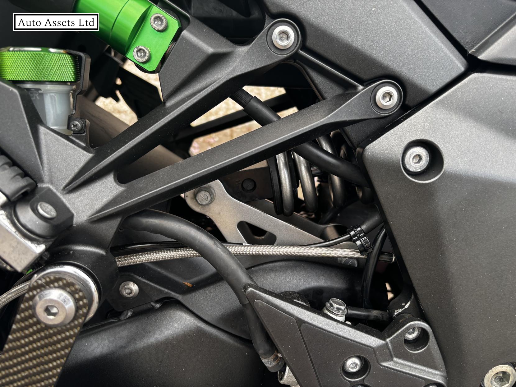Kawasaki Z1000 SX 1000 ABS Sports Tourer Petrol Manual (142 ps)