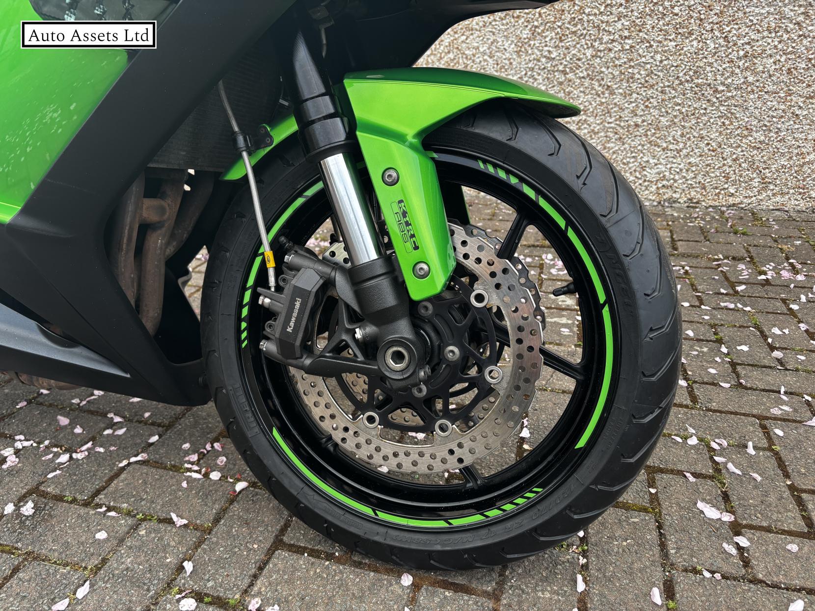Kawasaki Z1000 SX 1000 ABS Sports Tourer Petrol Manual (142 ps)