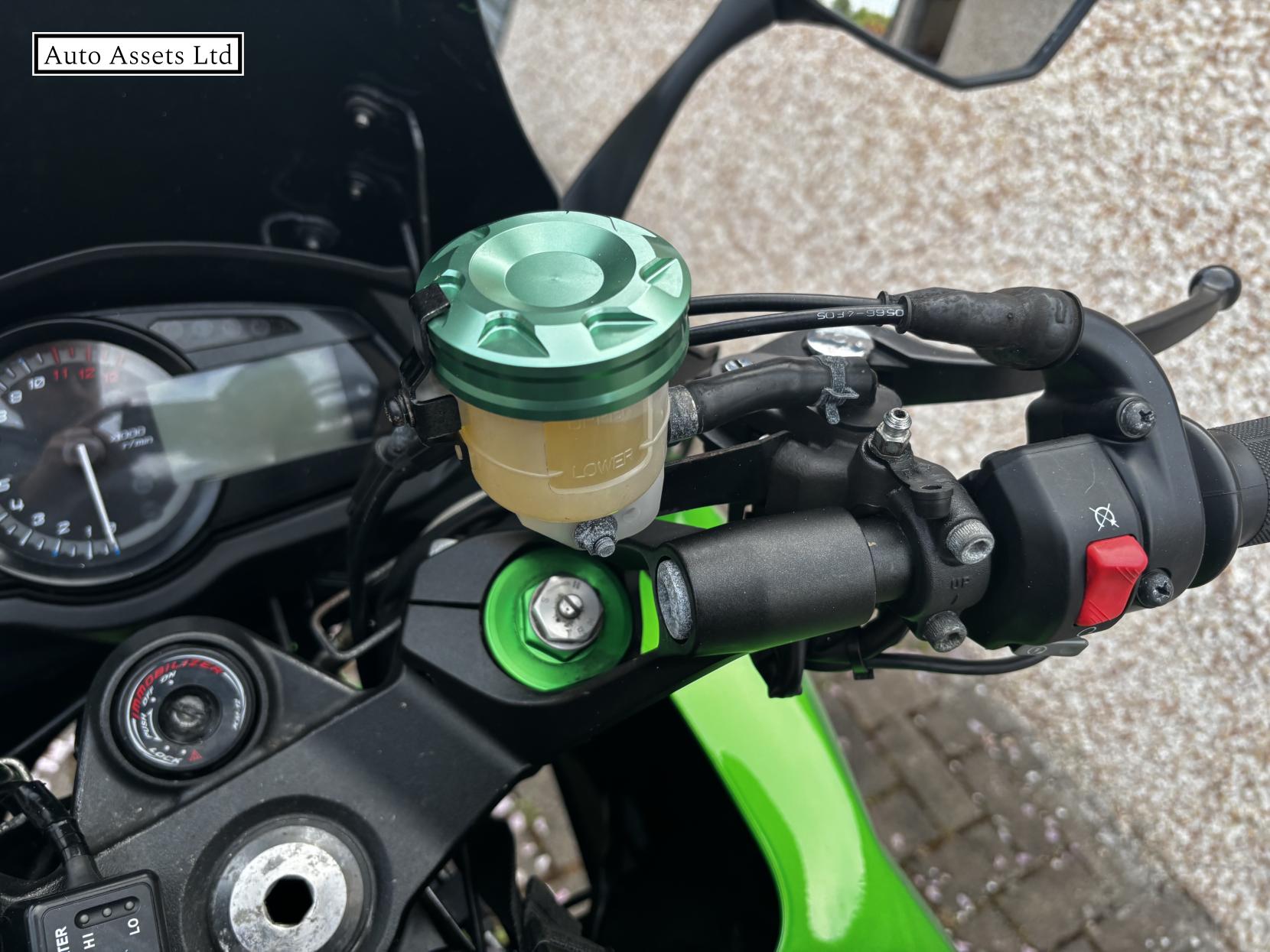 Kawasaki Z1000 SX 1000 ABS Sports Tourer Petrol Manual (142 ps)