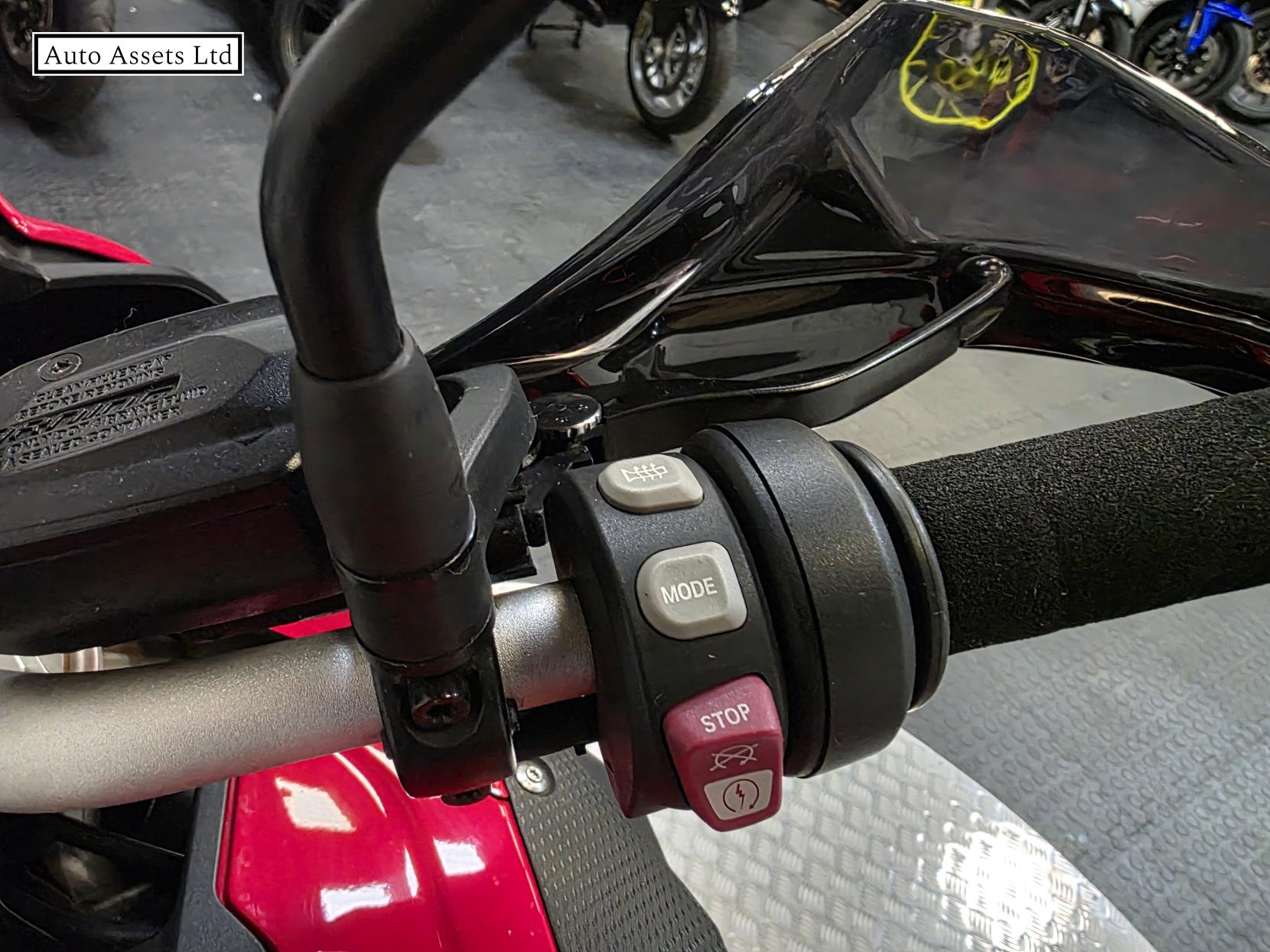 BMW S 1000 XR 1000 Sport SE Sports Tourer (2015 - 2019)