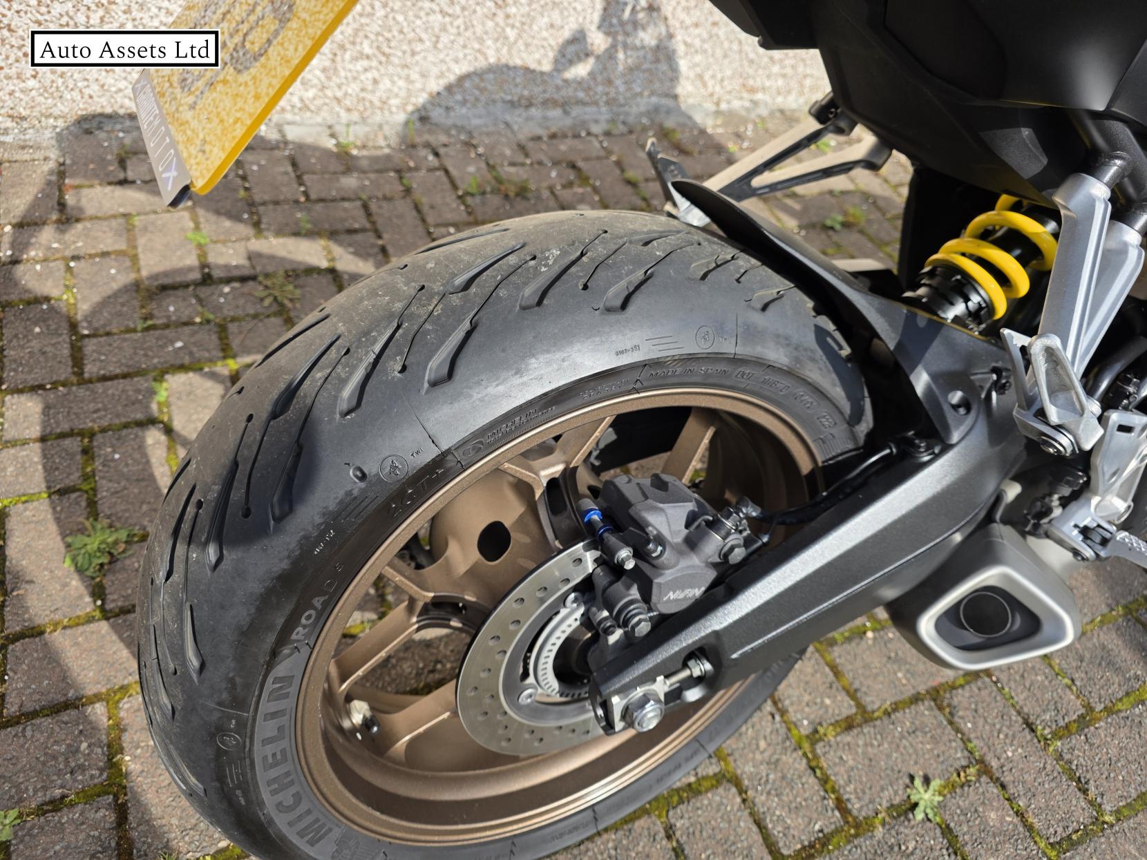 Honda CB650R 650 Naked Petrol Manual Euro 5 (95 ps)