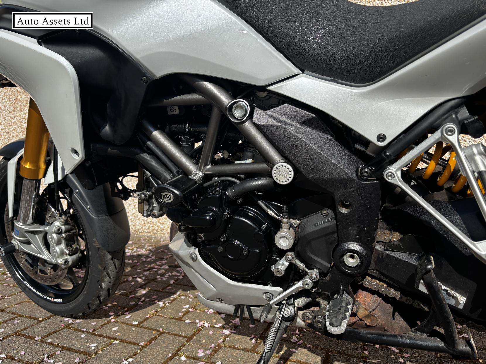 Ducati Multistrada 1200 1200 S Touring Adventure Petrol Manual (148 ps)