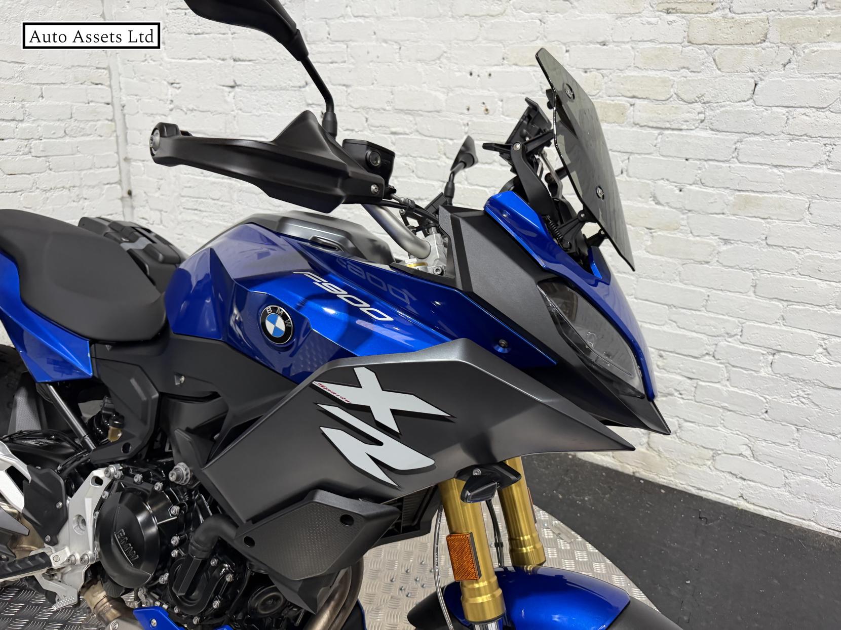 BMW F 900 XR 900 Sports Tourer Petrol Manual Euro 5 (105 ps)