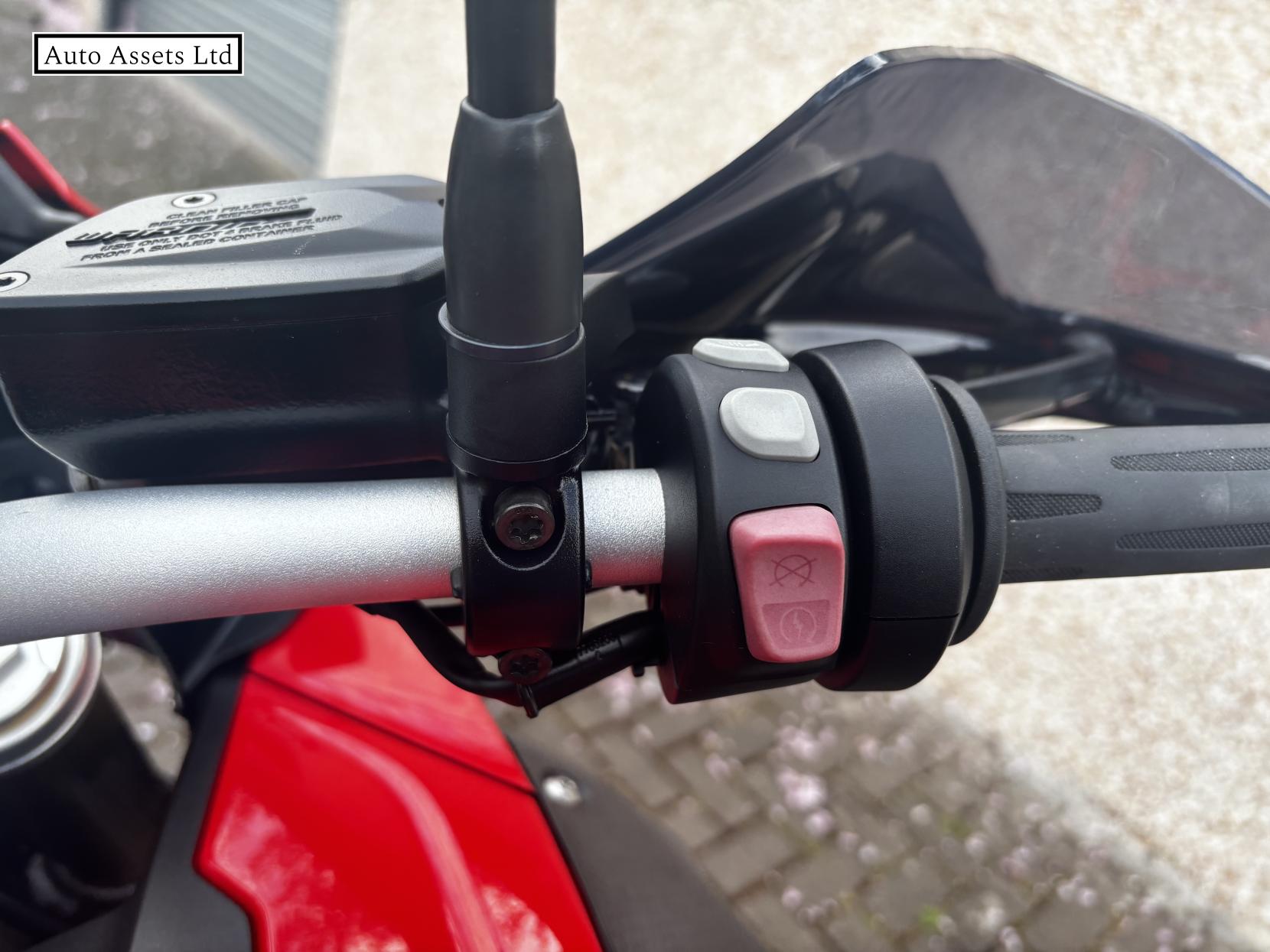 BMW S 1000 XR 1000 Sport SE Sports Tourer Petrol Manual Euro 4 (164 ps)