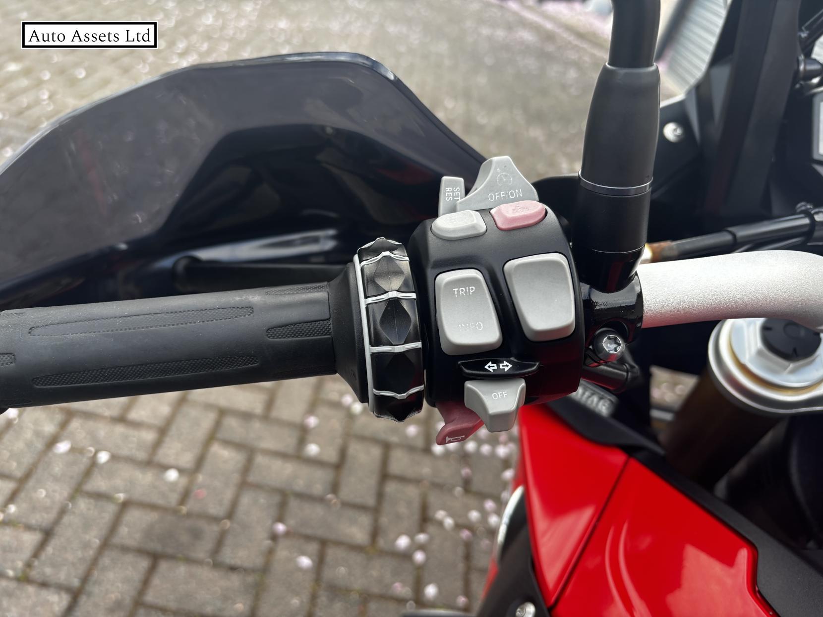 BMW S 1000 XR 1000 Sport SE Sports Tourer Petrol Manual Euro 4 (164 ps)