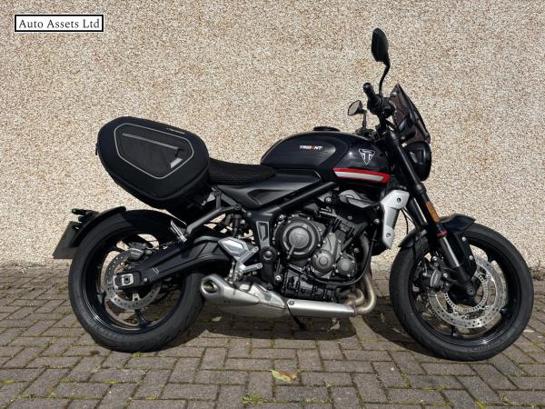 Triumph Trident 660 660 Triple Tribute Edition Roadster/Retro Petrol Manual X-Ring Euro 5 (82 ps)
