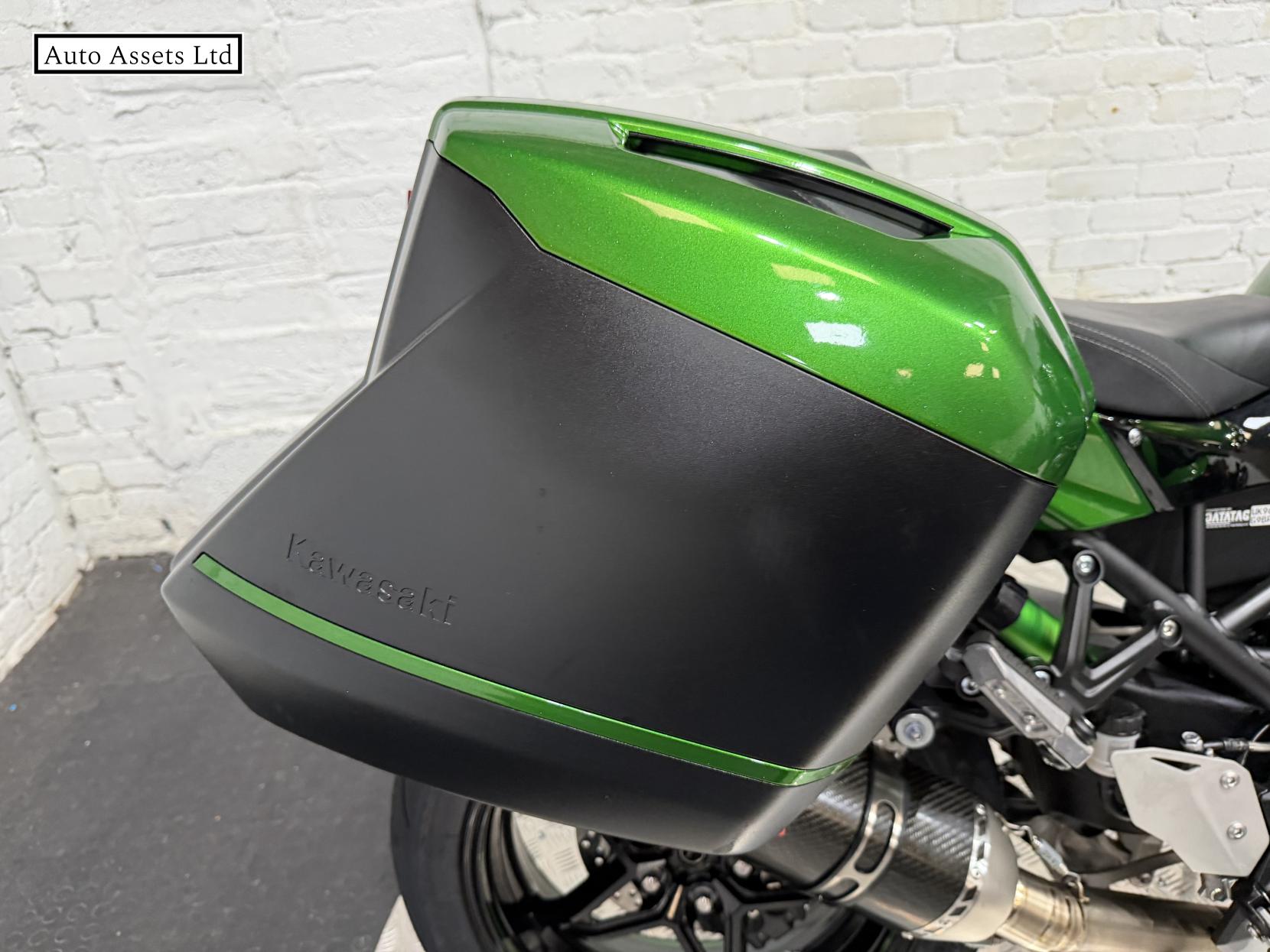 Kawasaki Ninja H2 SX 998 Sports Tourer Petrol Manual Euro 5 (200 ps)