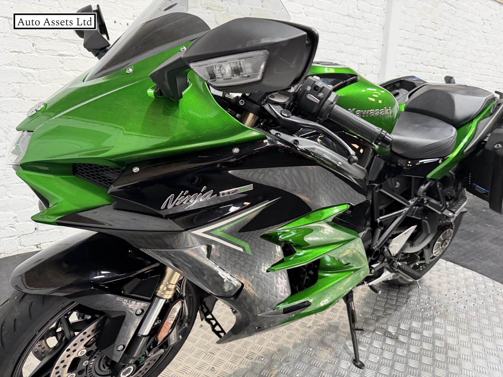 Kawasaki Ninja H2 SX 998 Sports Tourer Petrol Manual Euro 5 (200 ps)