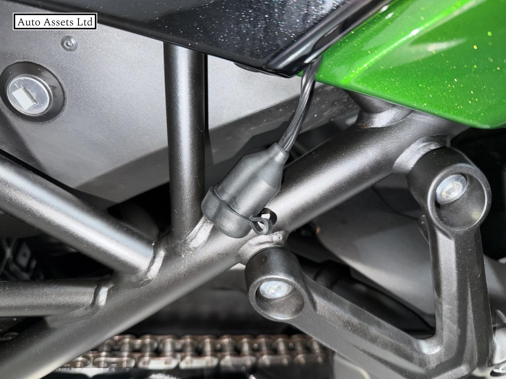 Kawasaki Ninja H2 SX 998 Sports Tourer Petrol Manual Euro 5 (200 ps)