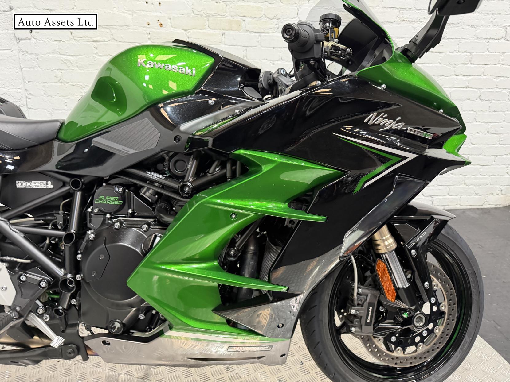 Kawasaki Ninja H2 SX 998 Sports Tourer Petrol Manual Euro 5 (200 ps)