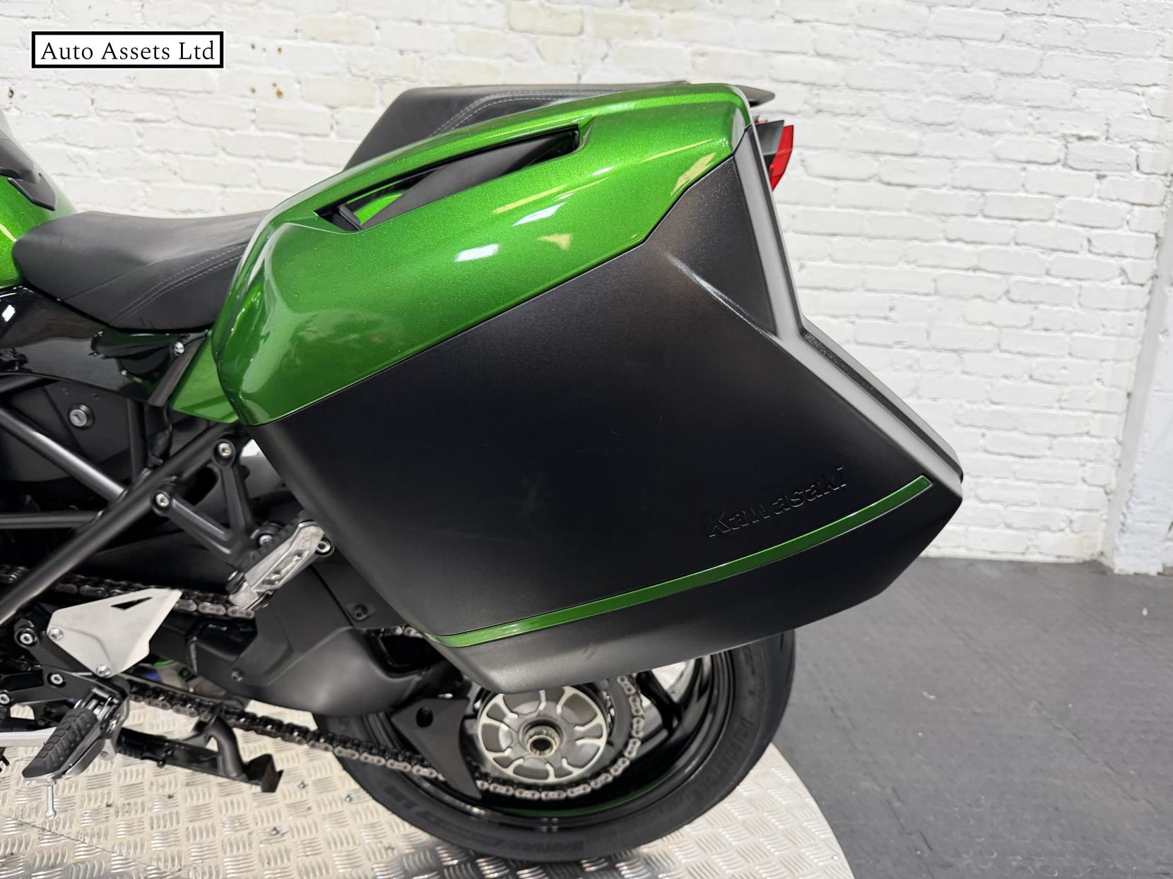 Kawasaki Ninja H2 SX 998 Sports Tourer Petrol Manual Euro 5 (200 ps)