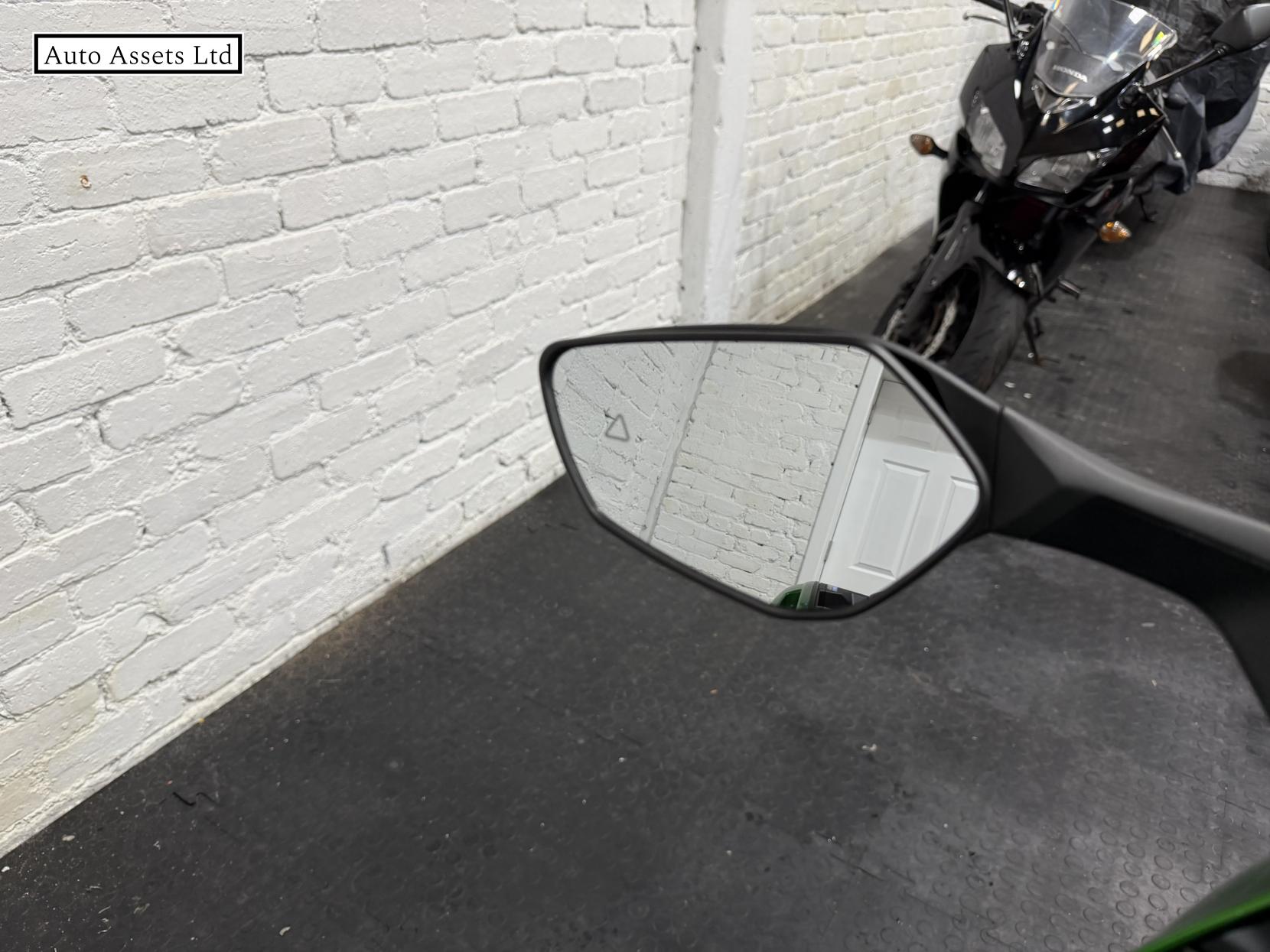 Kawasaki Ninja H2 SX 998 Sports Tourer Petrol Manual Euro 5 (200 ps)