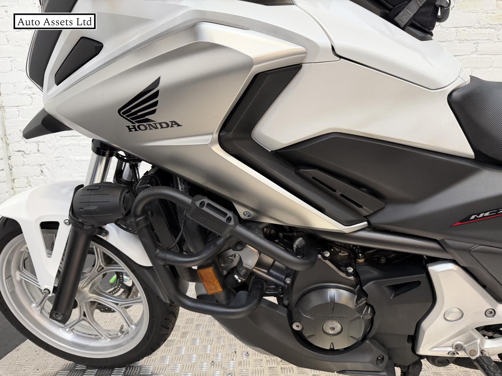 Honda NC750X 750 Adventure Petrol DCT Euro 4 (54 ps)