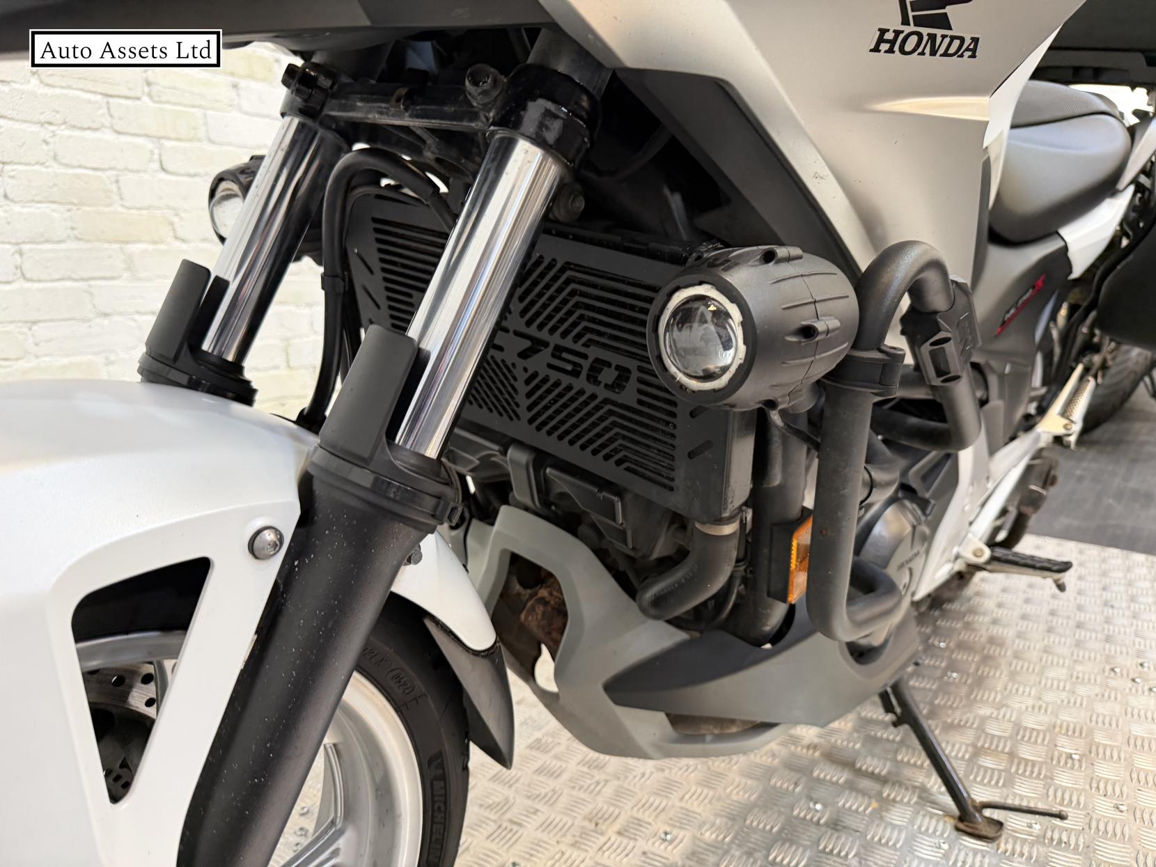 Honda NC750X 750 Adventure Petrol DCT Euro 4 (54 ps)