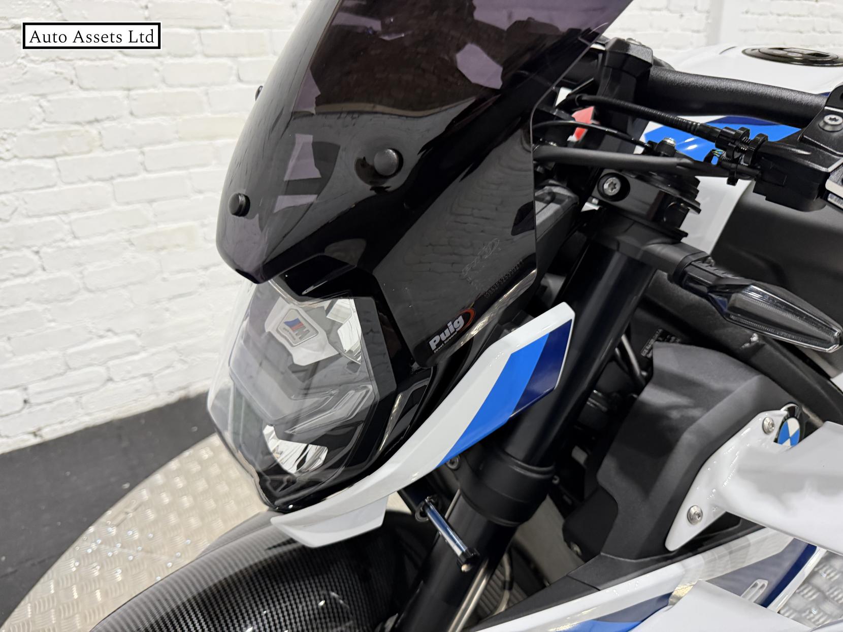 BMW M 1000 R 1000 Naked Petrol Claw-shifted Euro 5 (209 ps)