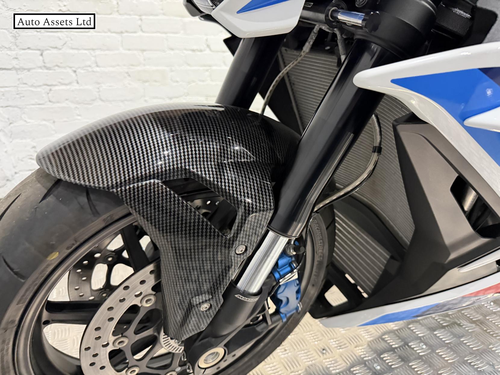 BMW M 1000 R 1000 Naked Petrol Claw-shifted Euro 5 (209 ps)