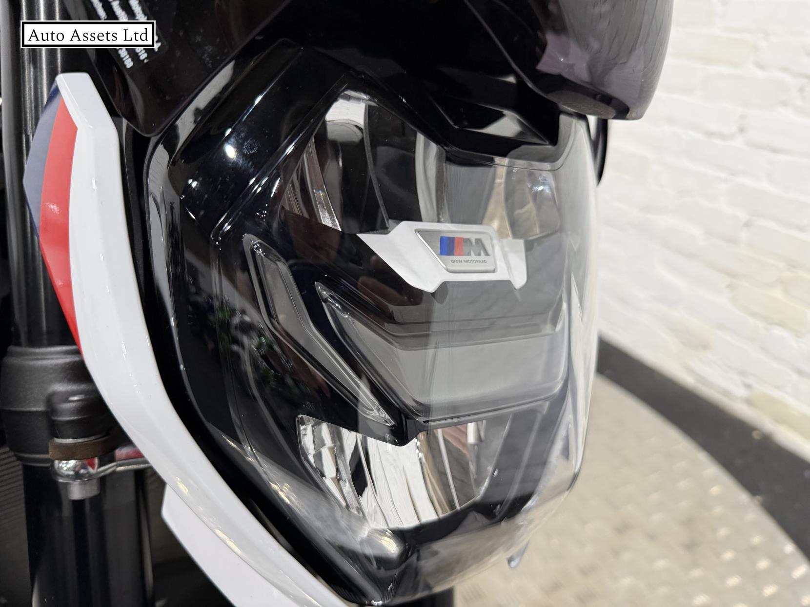 BMW M 1000 R 1000 Naked Petrol Claw-shifted Euro 5 (209 ps)