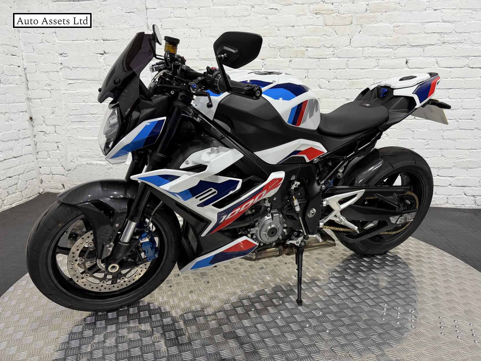 BMW M 1000 R 1000 Naked Petrol Claw-shifted Euro 5 (209 ps)