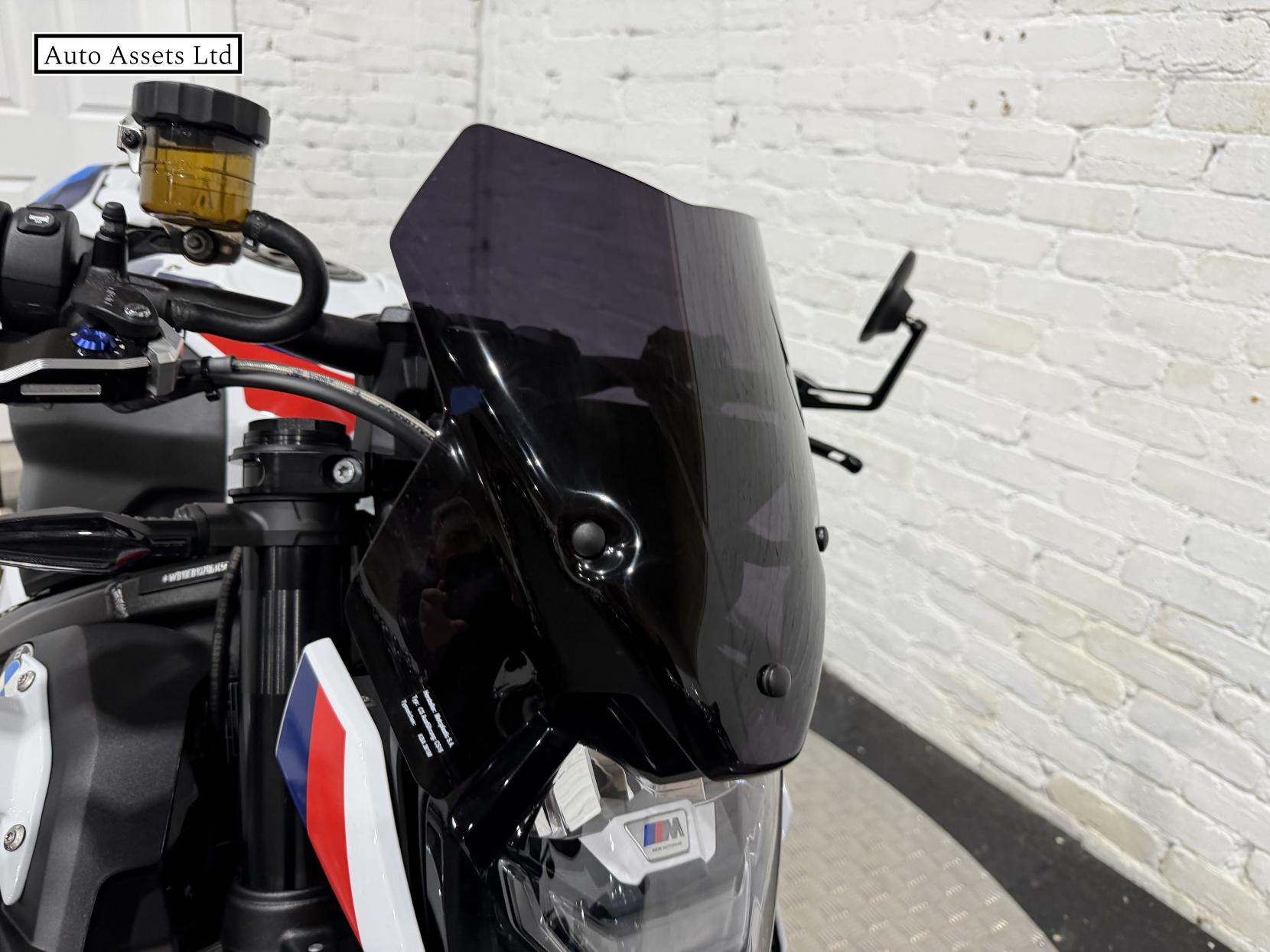 BMW M 1000 R 1000 Naked Petrol Claw-shifted Euro 5 (209 ps)