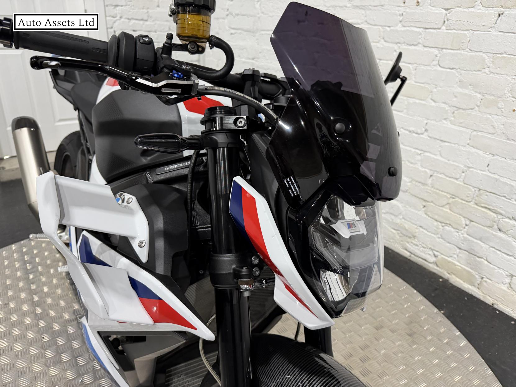 BMW M 1000 R 1000 Naked Petrol Claw-shifted Euro 5 (209 ps)