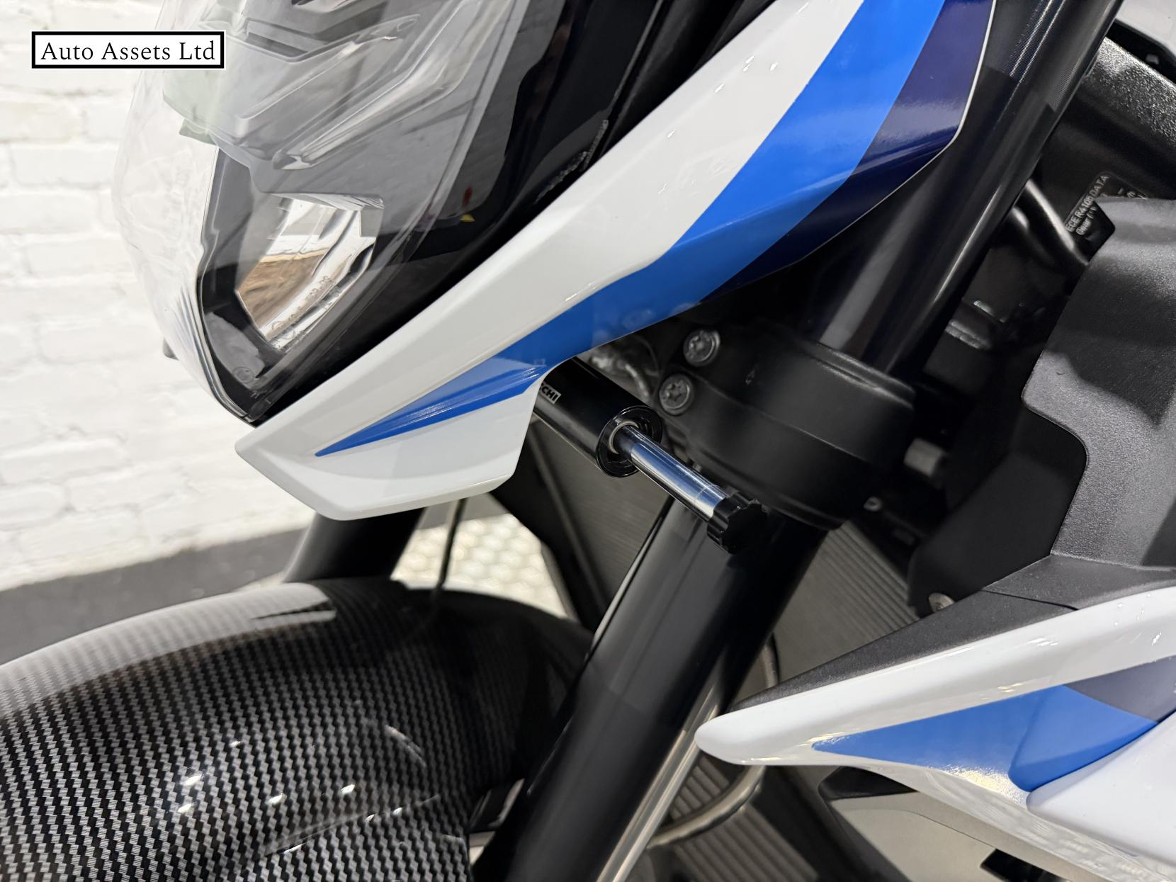 BMW M 1000 R 1000 Naked Petrol Claw-shifted Euro 5 (209 ps)