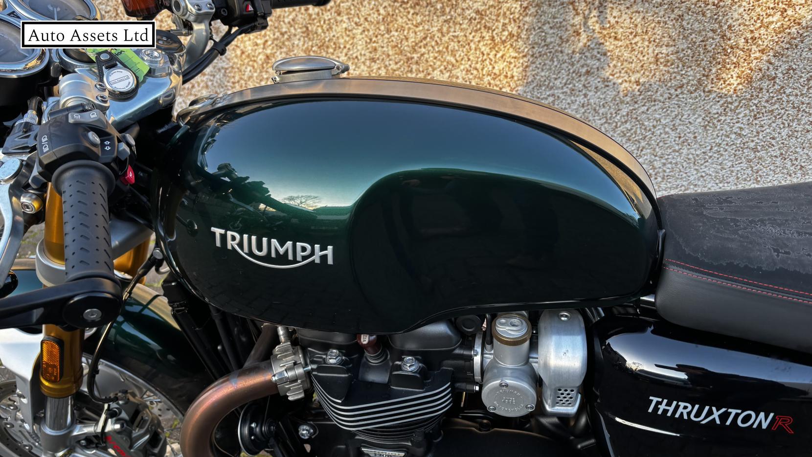 Triumph Thruxton 1200 R 1200 R ABS Naked Petrol Manual (96 bhp)