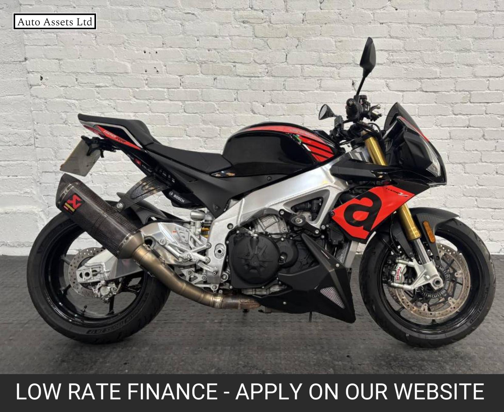 Aprilia Tuono 1100 V4 1100 Super Sports Petrol Manual Euro 4 (174 ps)