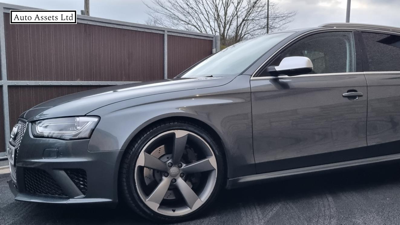 Audi RS4 Avant 4.2 FSI V8 Estate 5dr Petrol S Tronic quattro Euro 5 (450 ps)