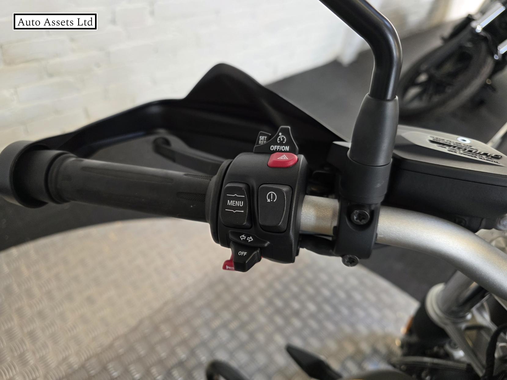 BMW R nineT Scrambler 1170 Roadster/Retro Petrol Manual Euro 5 (108 ps)