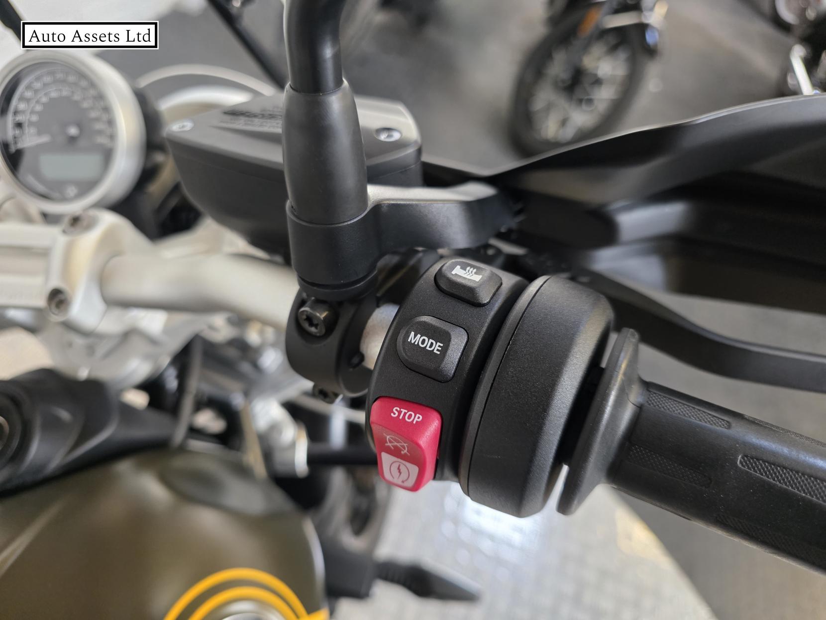 BMW R nineT Scrambler 1170 Roadster/Retro Petrol Manual Euro 5 (108 ps)