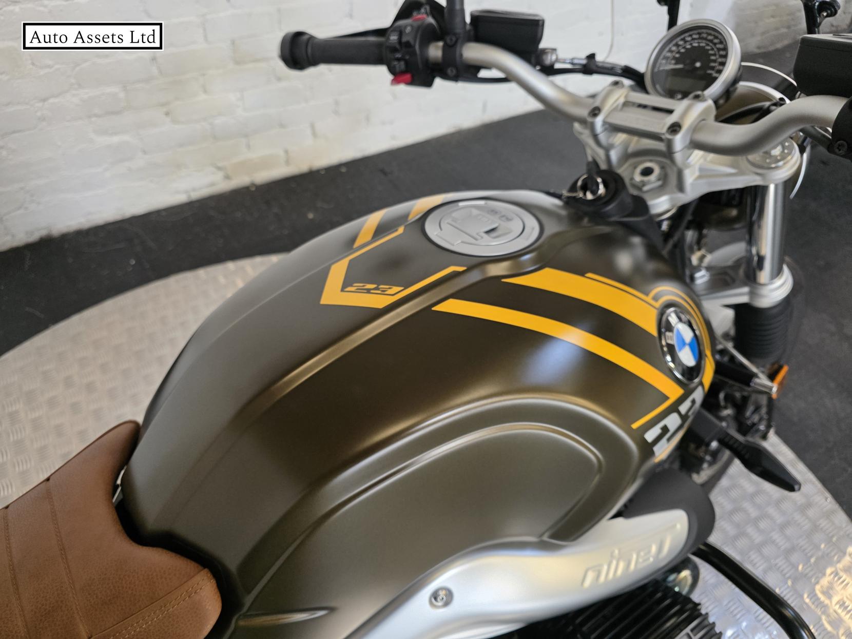 BMW R nineT Scrambler 1170 Roadster/Retro Petrol Manual Euro 5 (108 ps)