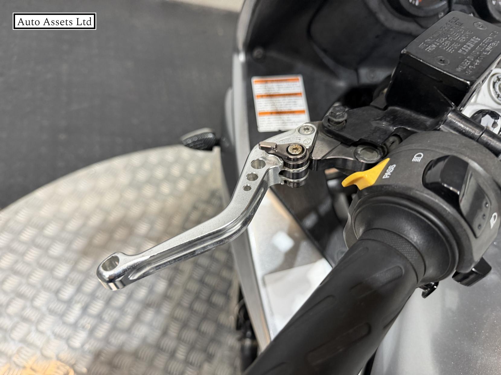 Suzuki Bandit 650S 650 Sports Tourer Petrol Manual (85 ps)