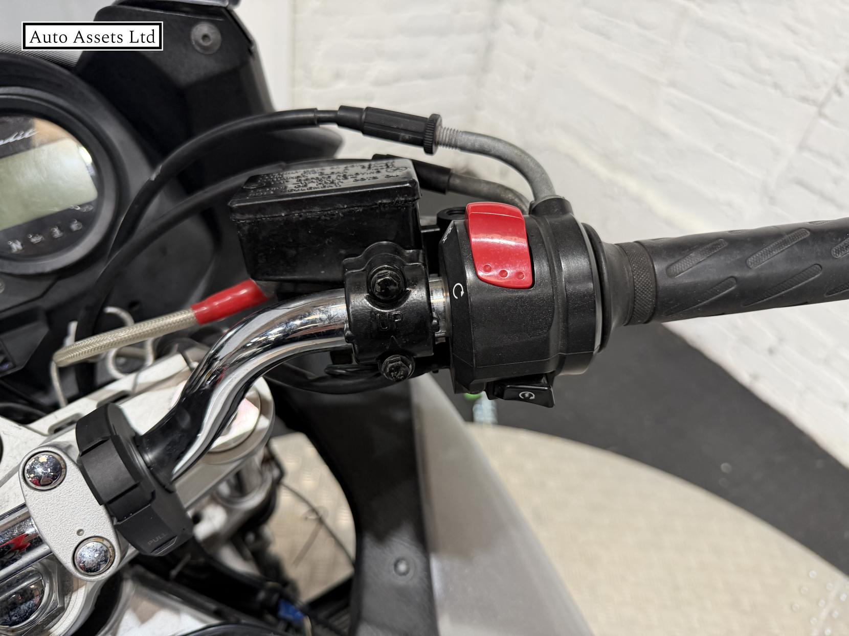 Suzuki Bandit 650S 650 Sports Tourer Petrol Manual (85 ps)