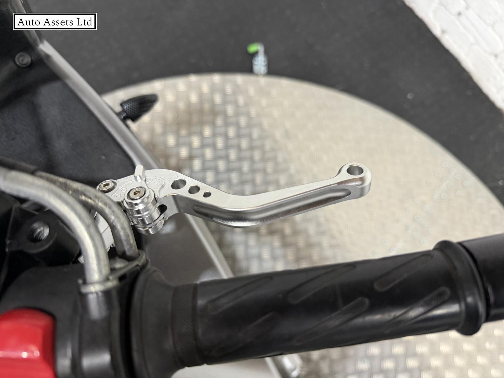 Suzuki Bandit 650S 650 Sports Tourer Petrol Manual (85 ps)