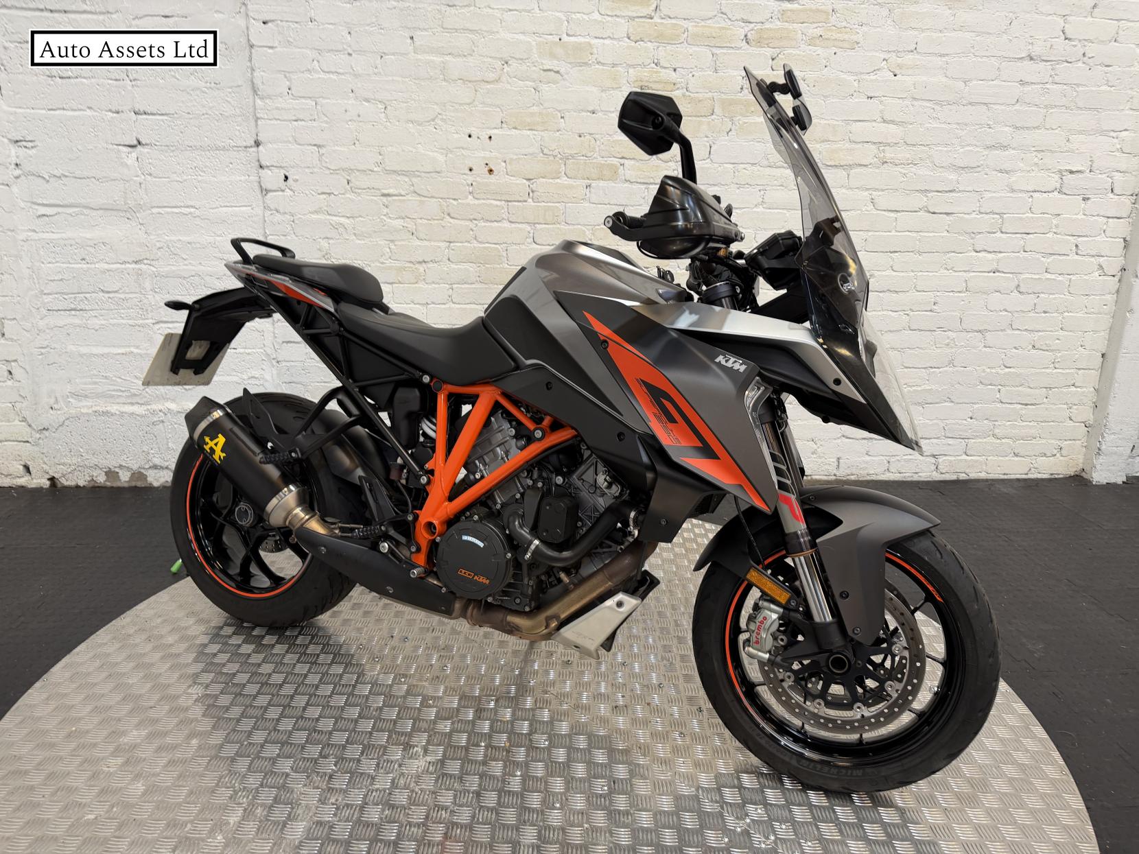 KTM 1290 Super Duke GT 1290 Sports Tourer Petrol Manual Euro 4 (175 ps)