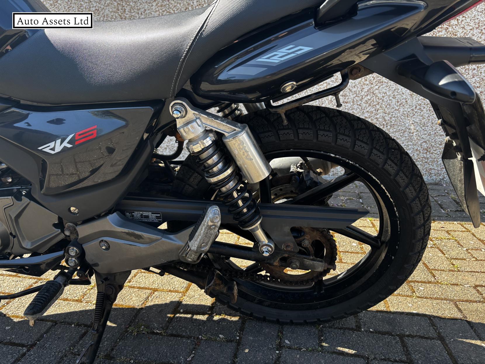 Keeway RKS 125 125 Naked Petrol Manual Euro 4 (12 ps)