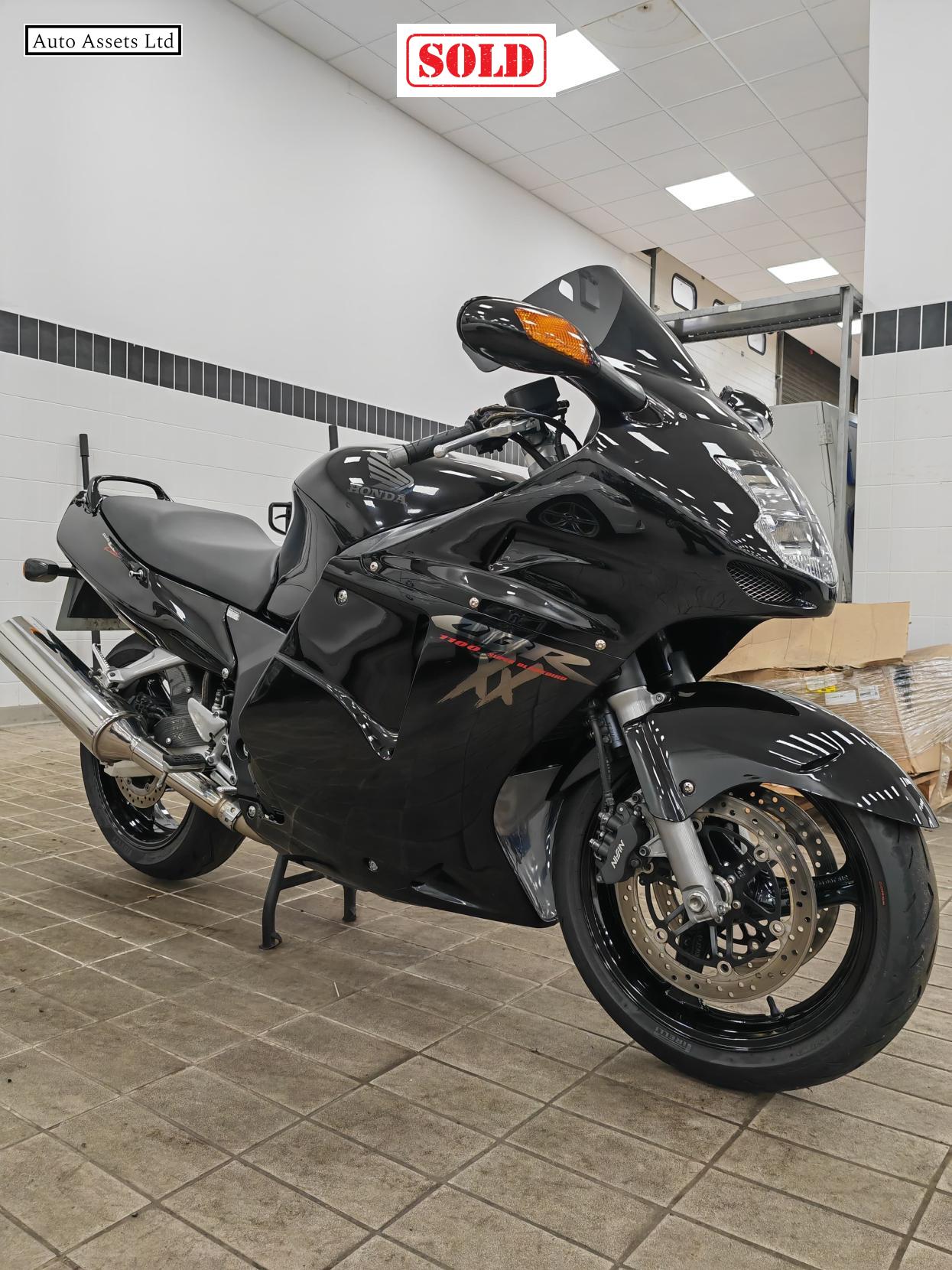 Honda CBR1100XX Super Blackbird 1100 Sports Tourer Petrol Manual (166 ps)