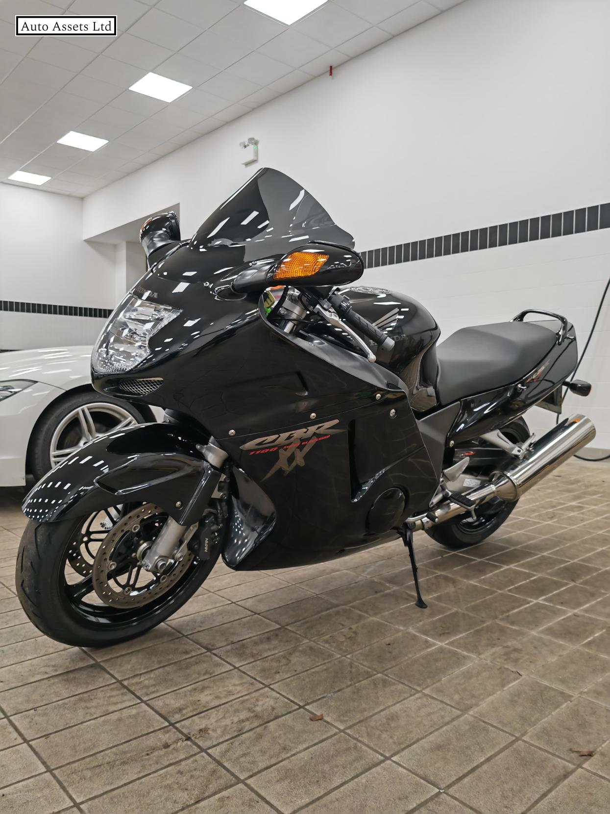 Honda CBR1100XX Super Blackbird 1100 Sports Tourer Petrol Manual (166 ps)