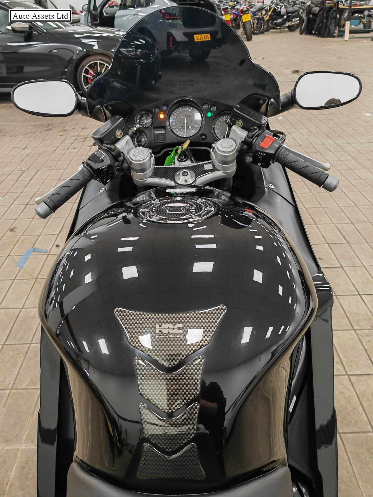 Honda CBR1100XX Super Blackbird 1100 Sports Tourer Petrol Manual (166 ps)