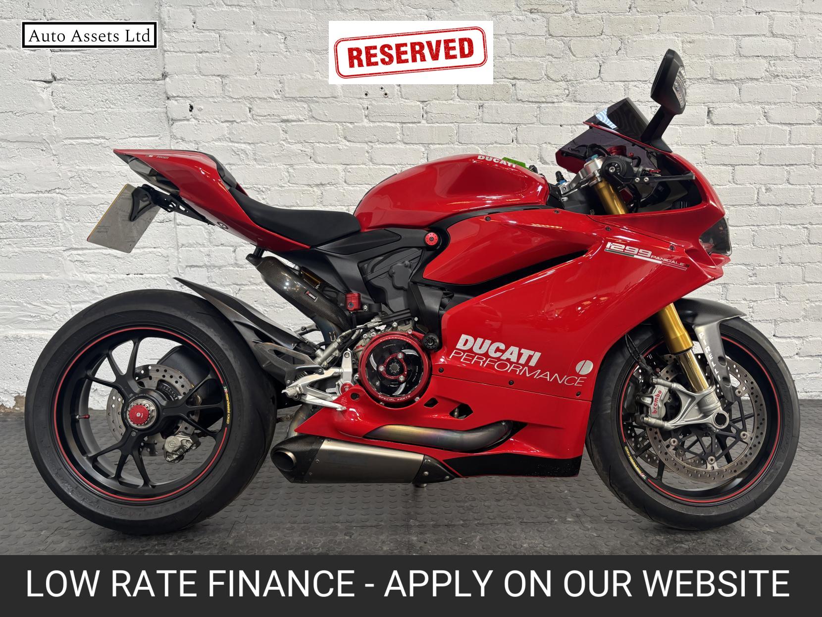Ducati 1299 Panigale 1299 S Super Sports Petrol Manual Euro 3 (197 ps)