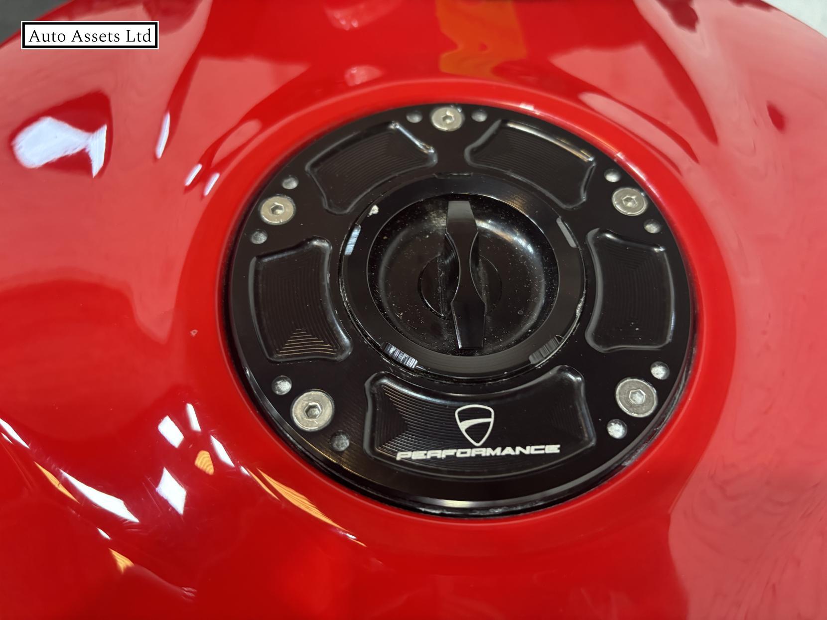 Ducati 1299 Panigale 1299 S Super Sports Petrol Manual Euro 3 (197 ps)