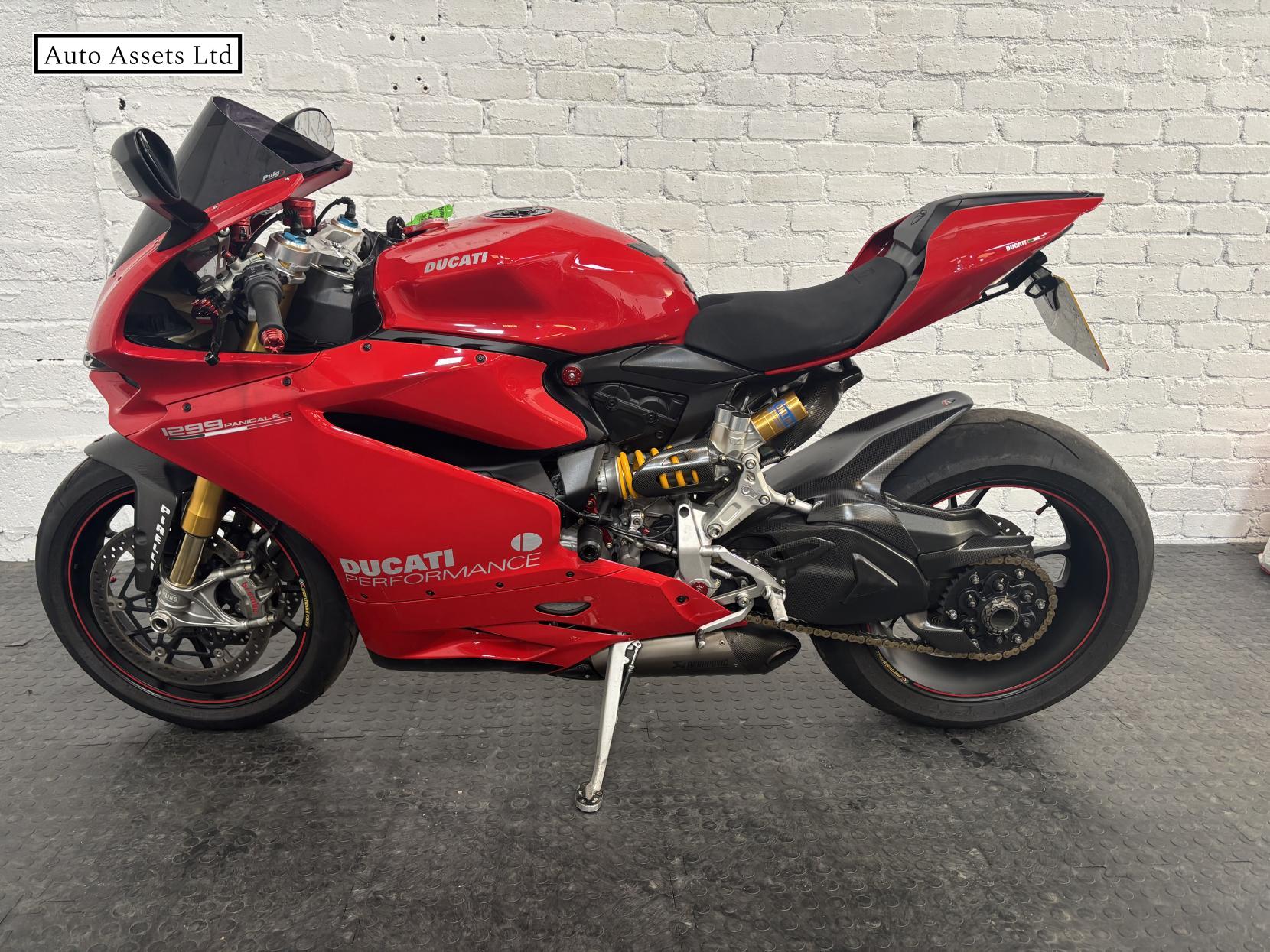 Ducati 1299 Panigale 1299 S Super Sports Petrol Manual Euro 3 (197 ps)