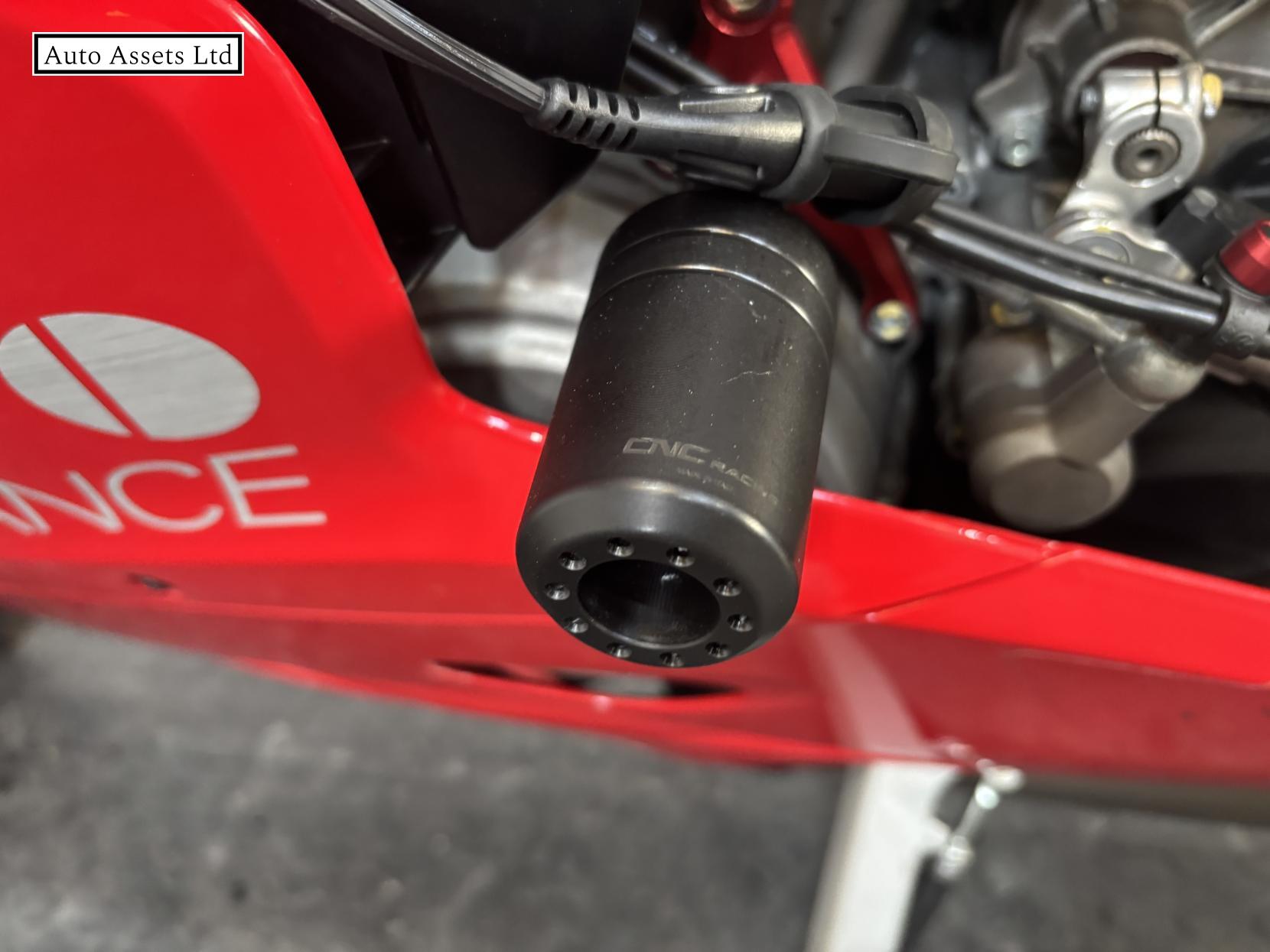 Ducati 1299 Panigale 1299 S Super Sports Petrol Manual Euro 3 (197 ps)