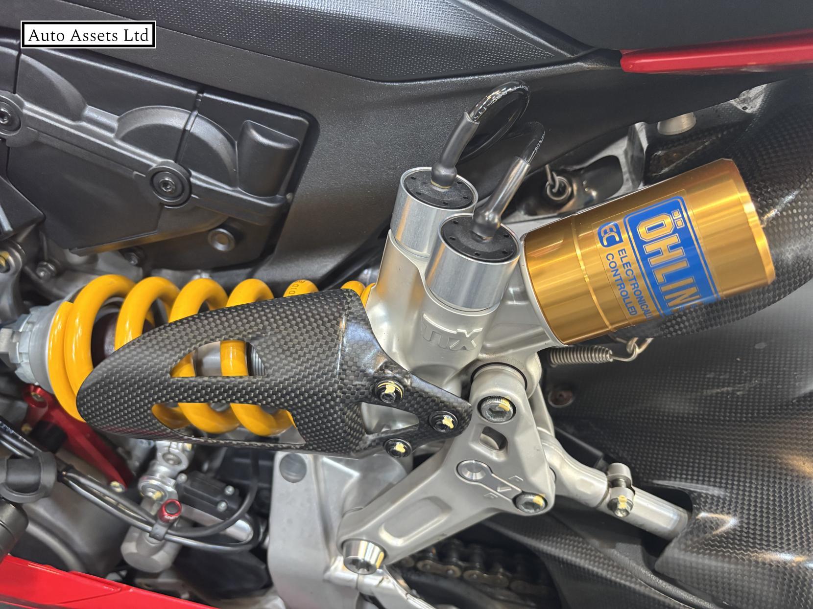 Ducati 1299 Panigale 1299 S Super Sports Petrol Manual Euro 3 (197 ps)