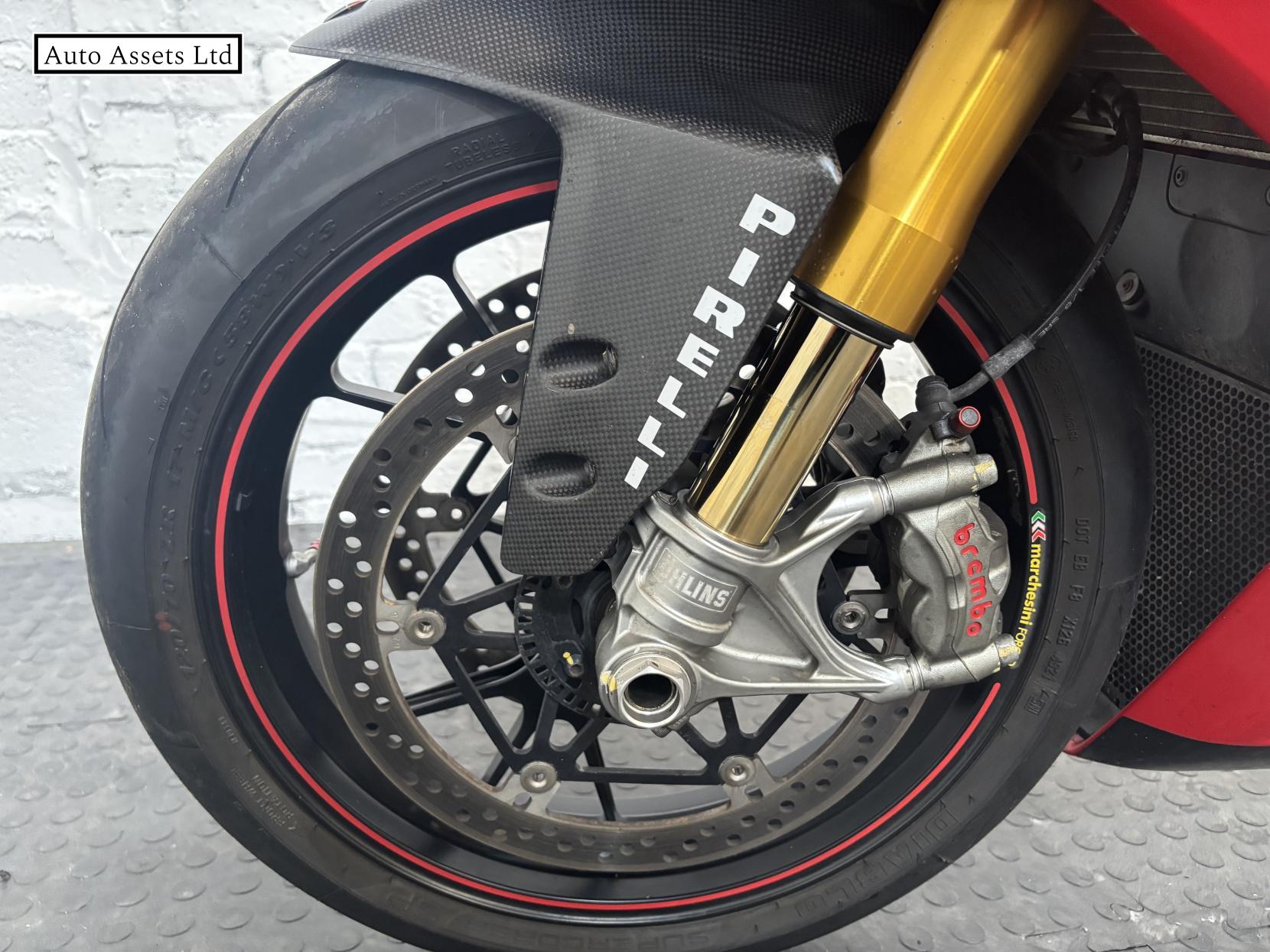 Ducati 1299 Panigale 1299 S Super Sports Petrol Manual Euro 3 (197 ps)