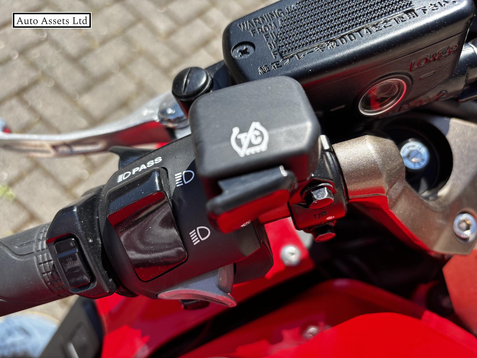 Honda VFR800 800 F Sports Tourer Petrol Manual Euro 4 (107 ps)